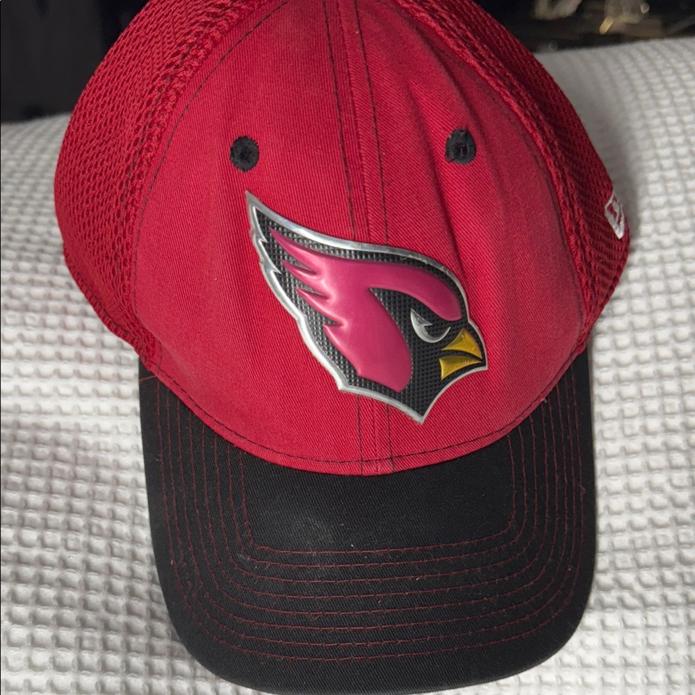 Red and Black Arizona Cardinals Cap with Logo - M/L